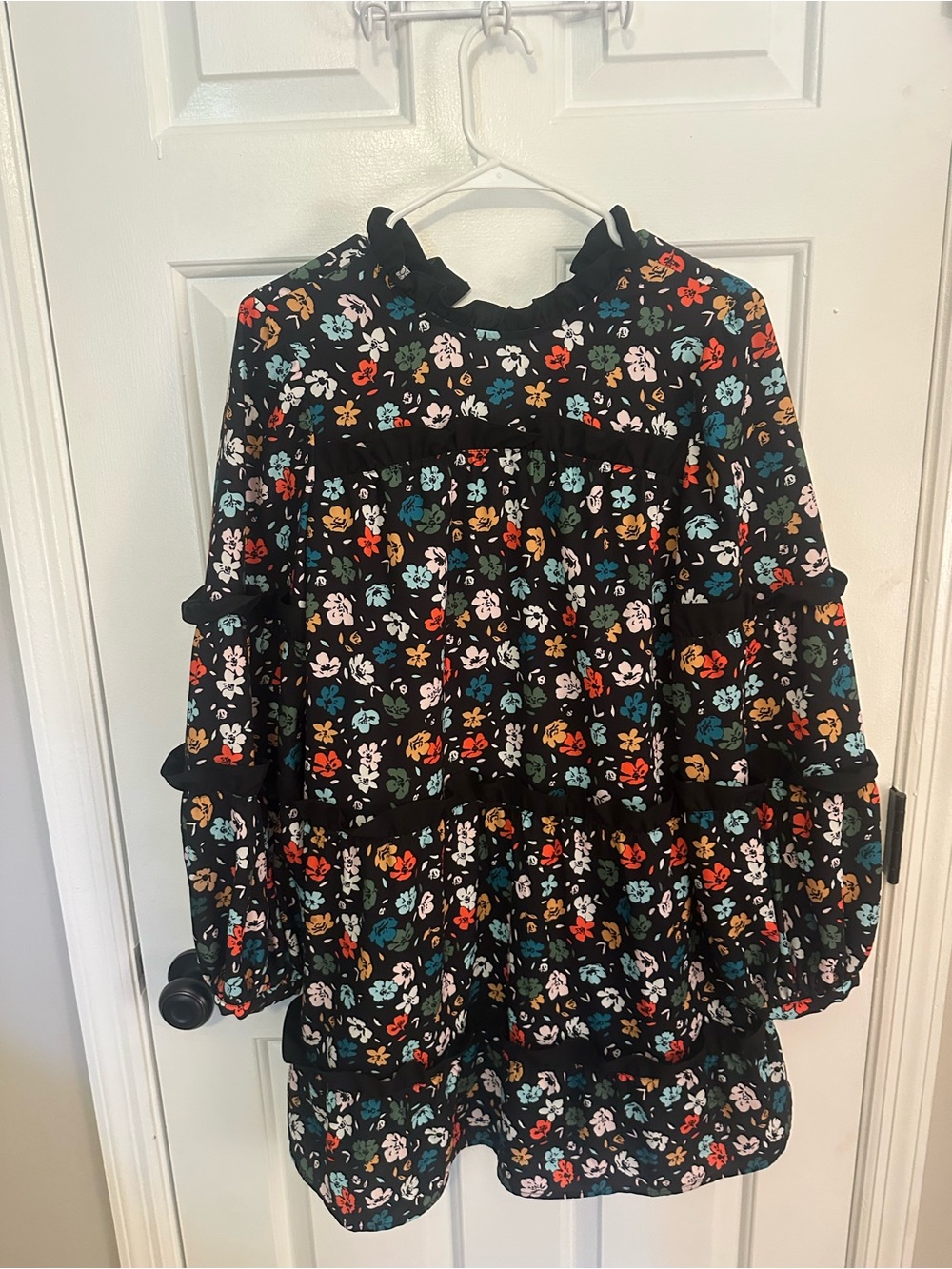 CROSBY Black Floral Ruffled Long Sleeve Dress